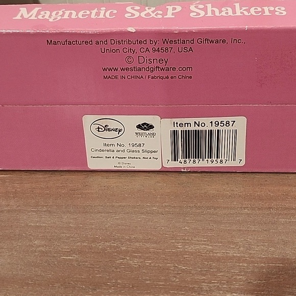Other - Brand new Disney 4in tall Cinderella and Glass Slipper salt and pepper shakers